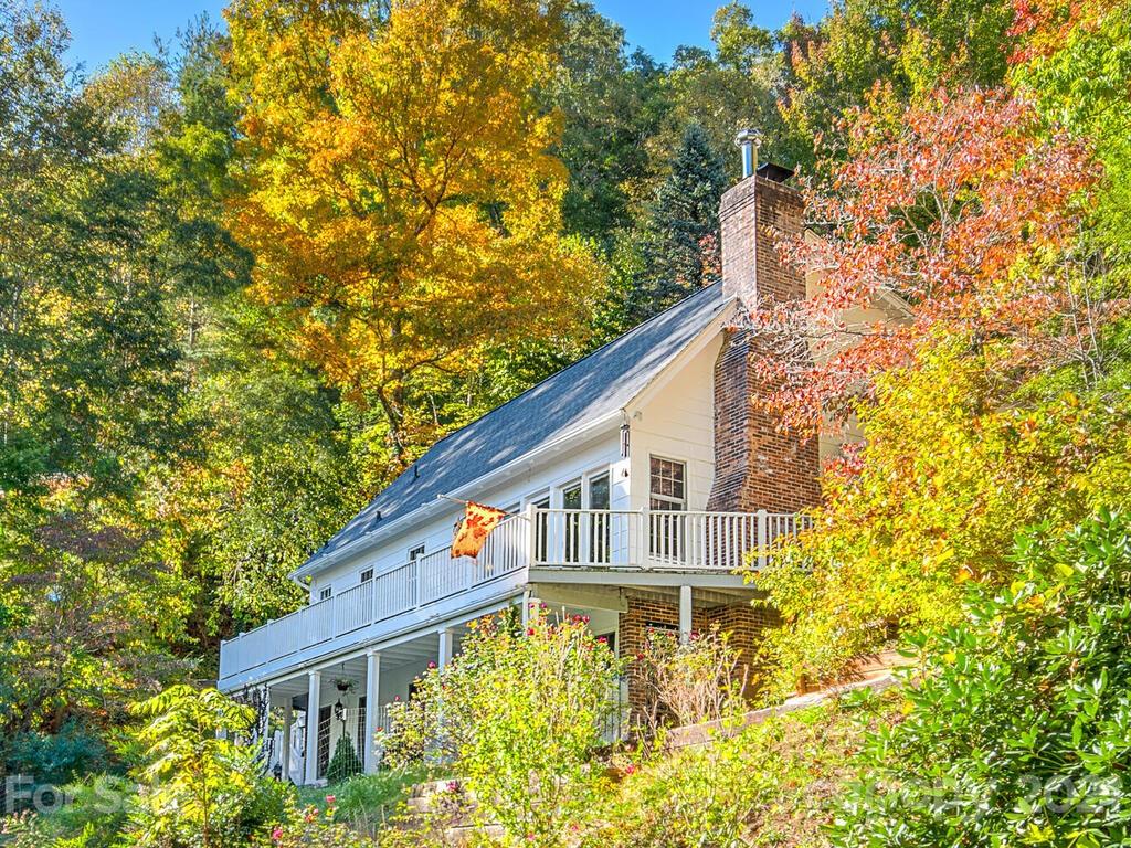 135 Layfield Drive Waynesville NC 28786