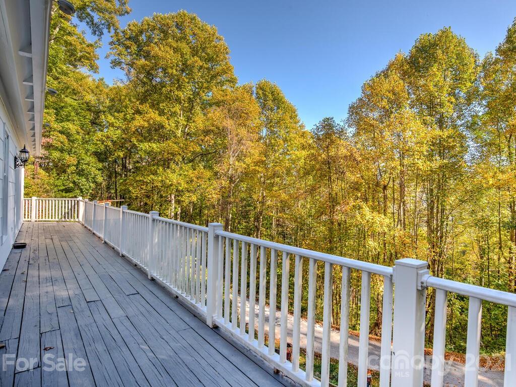 135 Layfield Drive Waynesville NC 28786