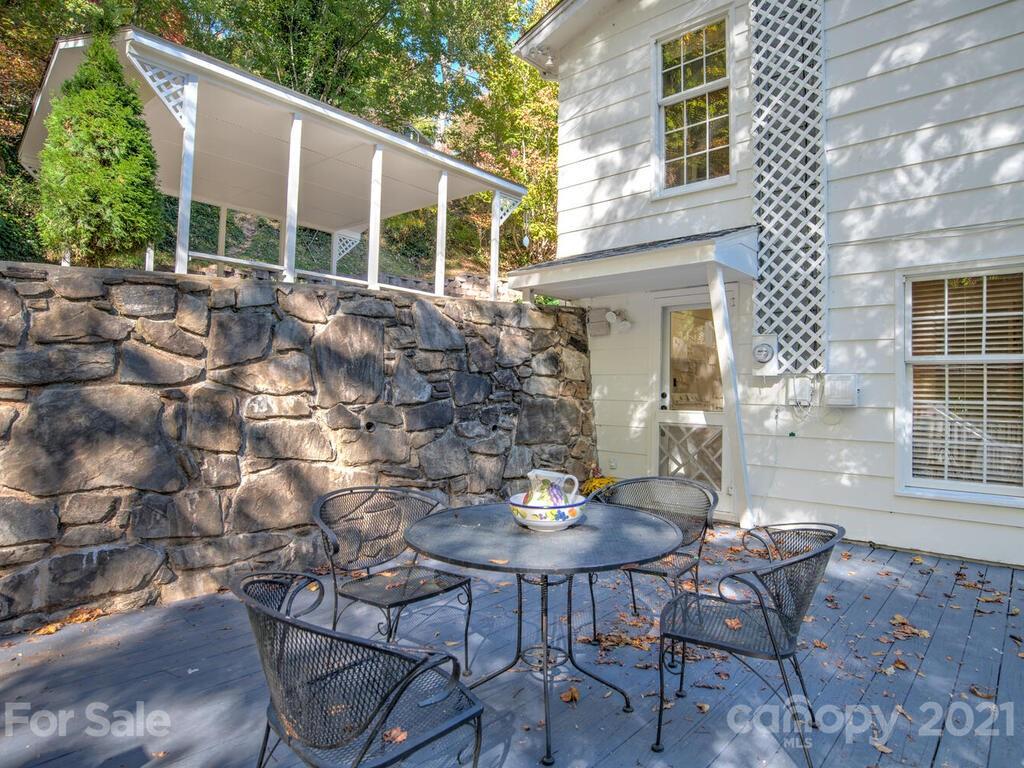 135 Layfield Drive Waynesville NC 28786