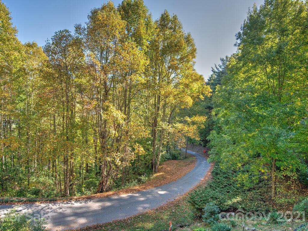 135 Layfield Drive Waynesville NC 28786