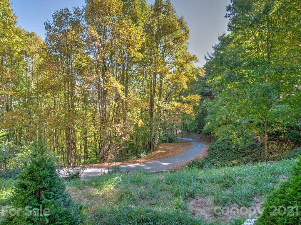 135 Layfield Drive Waynesville NC 28786
