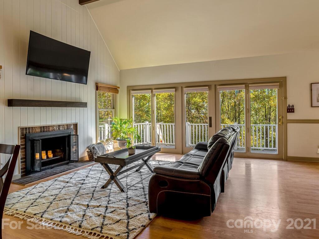135 Layfield Drive Waynesville NC 28786