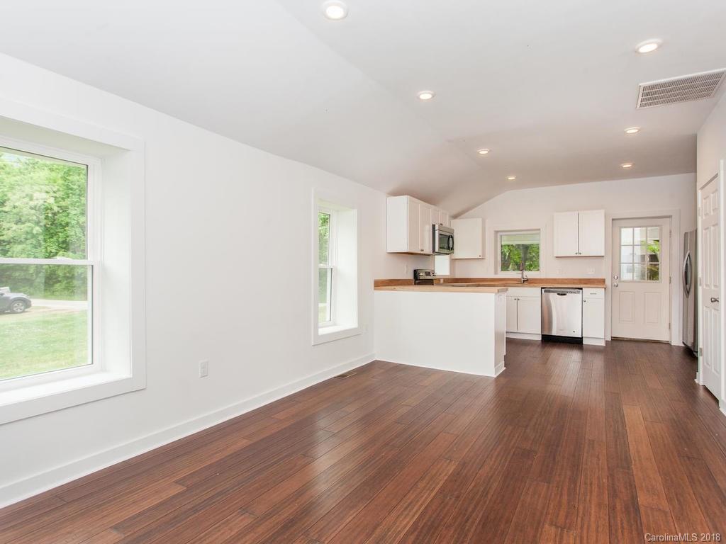 194 Cedar Hill Road Asheville NC 28806