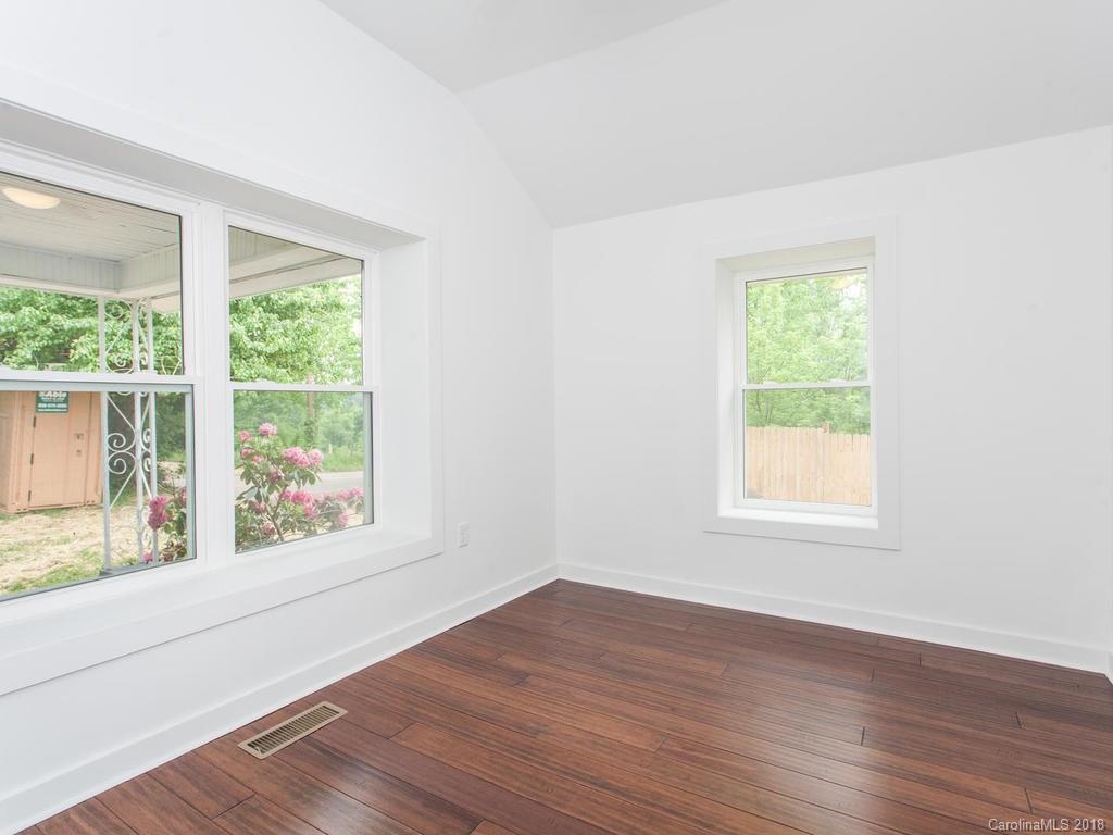 194 Cedar Hill Road Asheville NC 28806