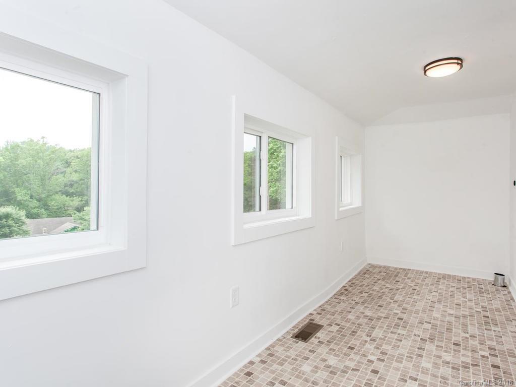 194 Cedar Hill Road Asheville NC 28806