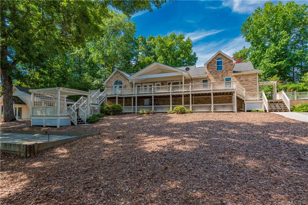 132 Sunstede Drive Mooresville NC 28117