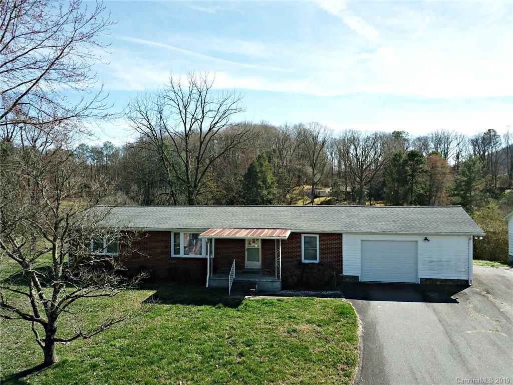 31 Astro Drive Sylva NC 28779