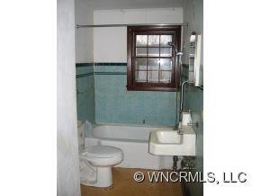 143 Lower Edgewood Road Candler NC 28715