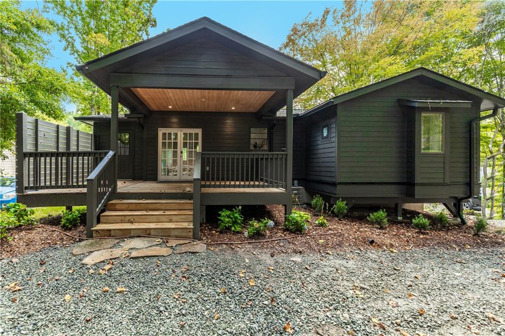 26 Mcminn Avenue Brevard NC 28712