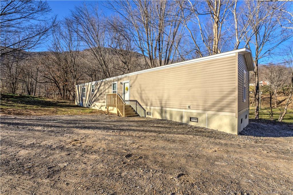 1437 Newfound Road Leicester NC 28748