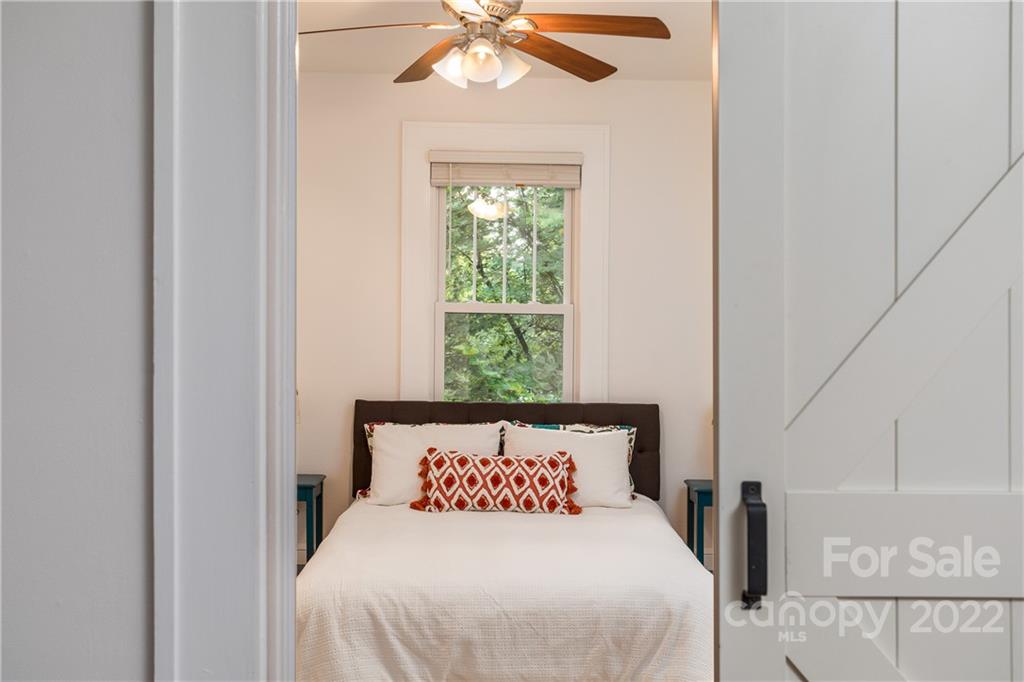 24 Brevard Road Asheville NC 28806