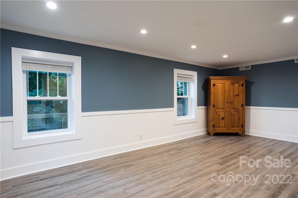 24 Brevard Road Asheville NC 28806