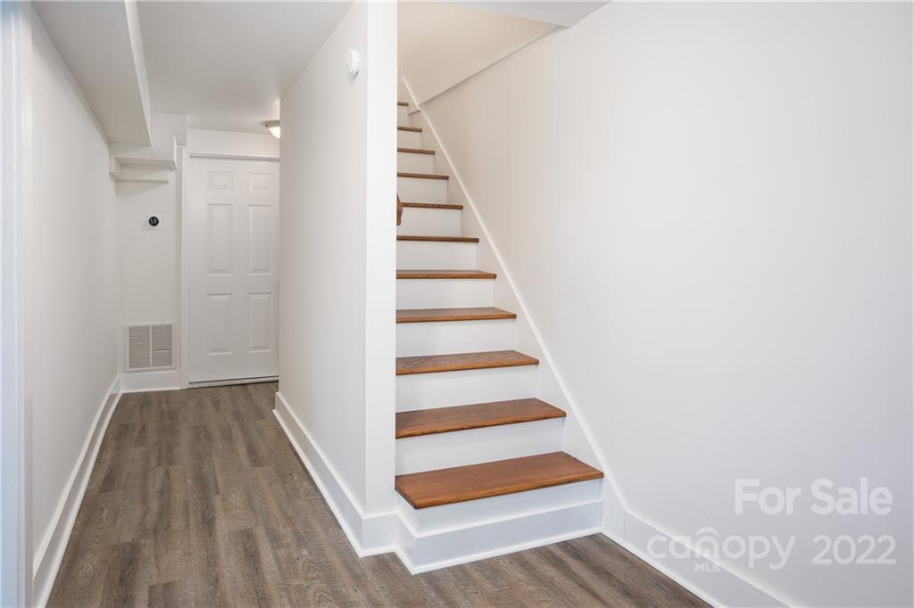 24 Brevard Road Asheville NC 28806