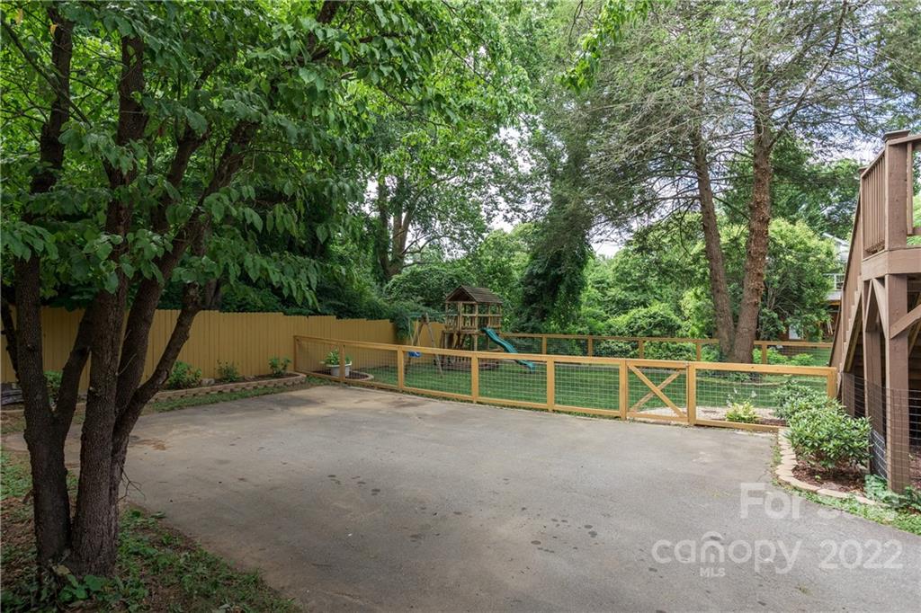 24 Brevard Road Asheville NC 28806