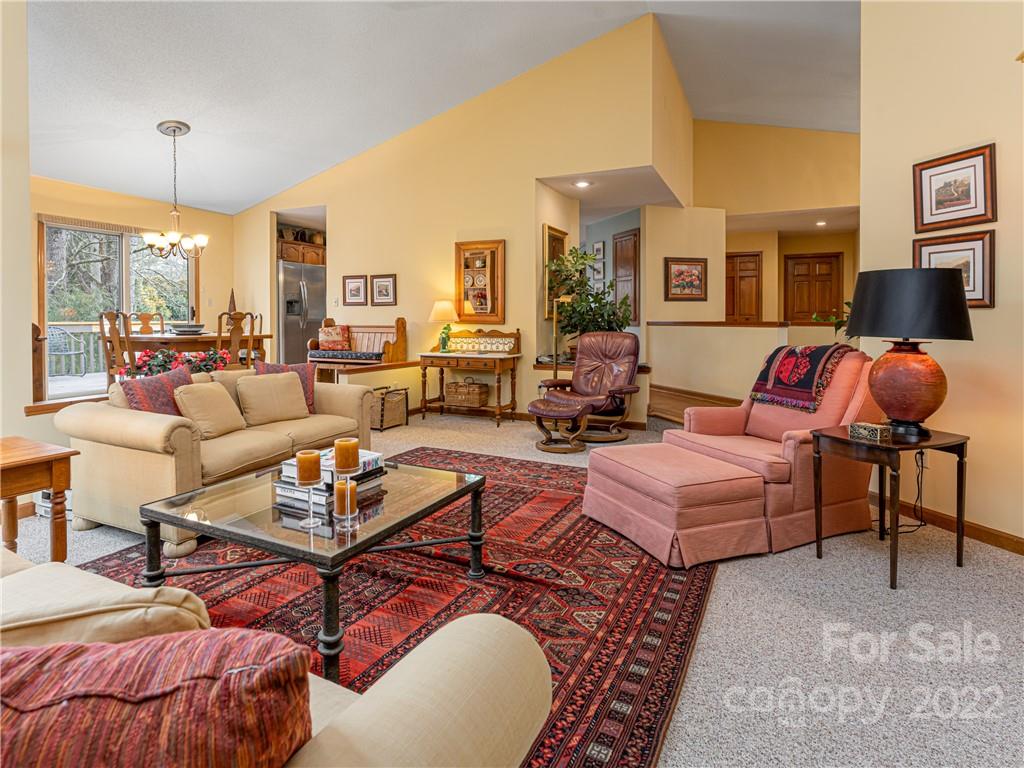 9 Brody Trail Asheville NC 28804