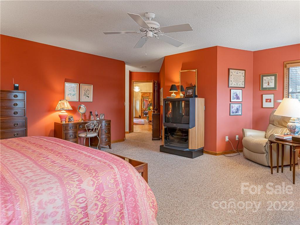 9 Brody Trail Asheville NC 28804