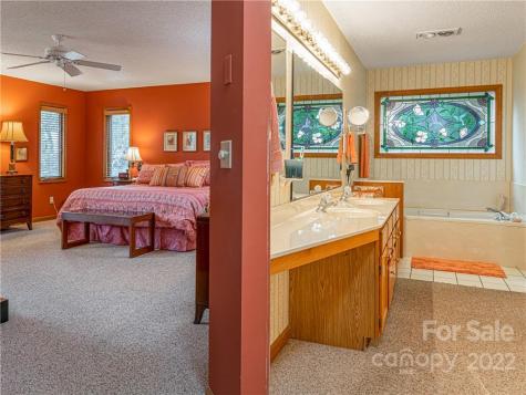 9 Brody Trail Asheville NC 28804