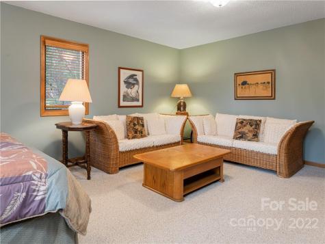 9 Brody Trail Asheville NC 28804