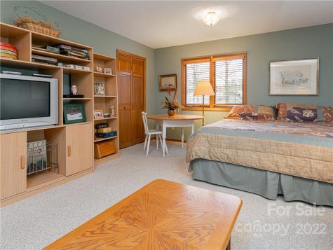 9 Brody Trail Asheville NC 28804