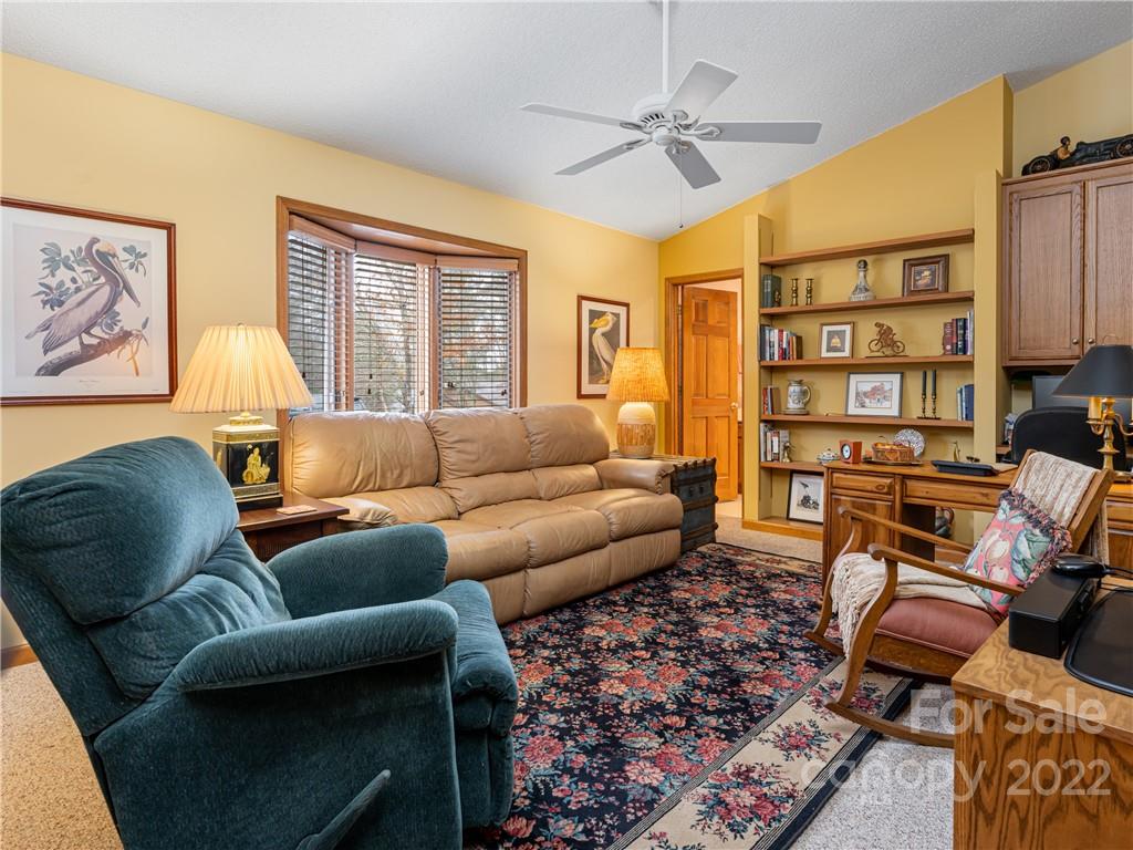 9 Brody Trail Asheville NC 28804