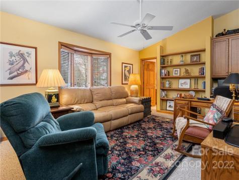 9 Brody Trail Asheville NC 28804