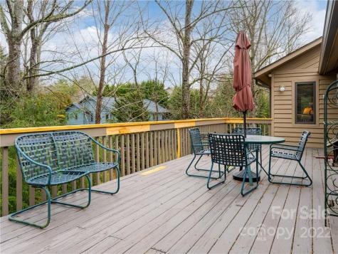 9 Brody Trail Asheville NC 28804