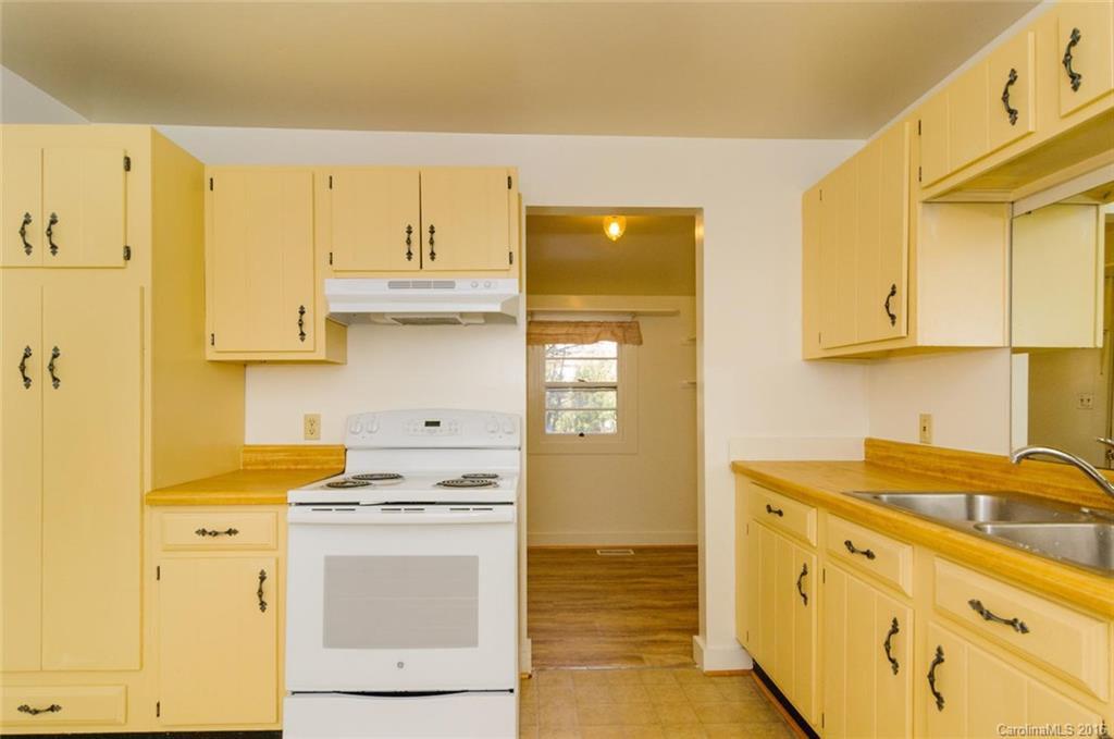 324 Cummins Road Asheville NC 28805