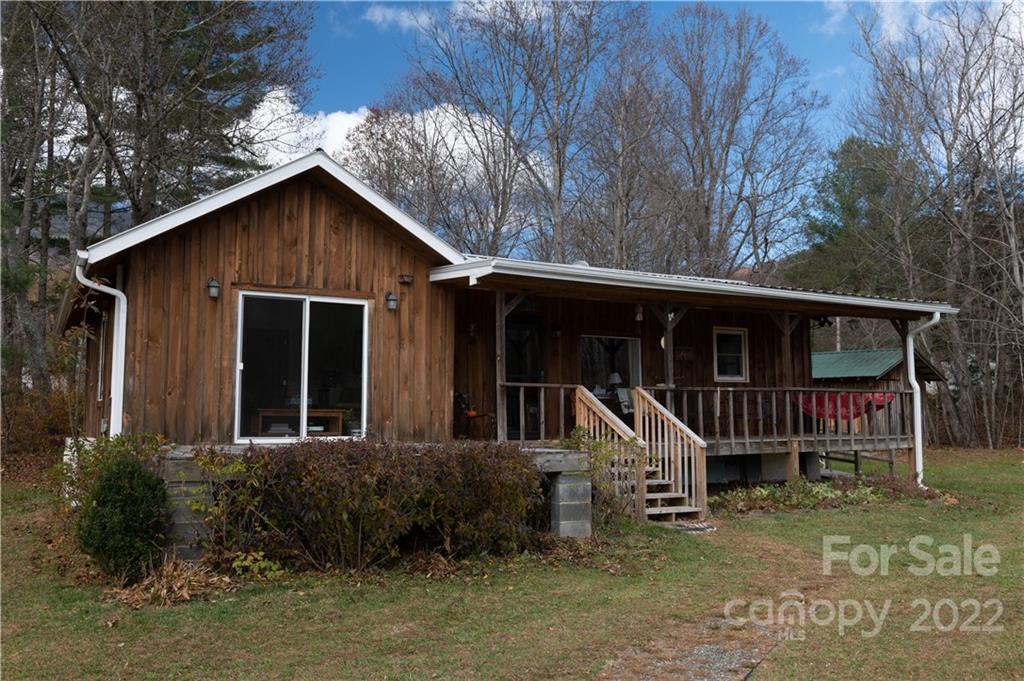 43 Blue Grass Lane Burnsville NC 28714