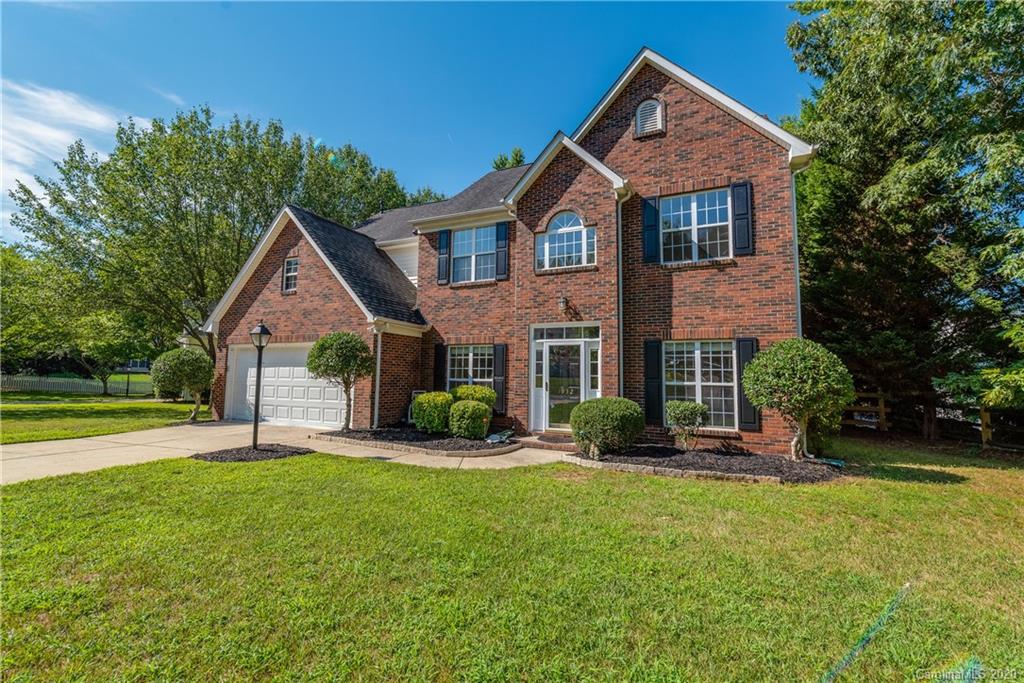 1932 Thornblade Ridge Drive Matthews NC 28105