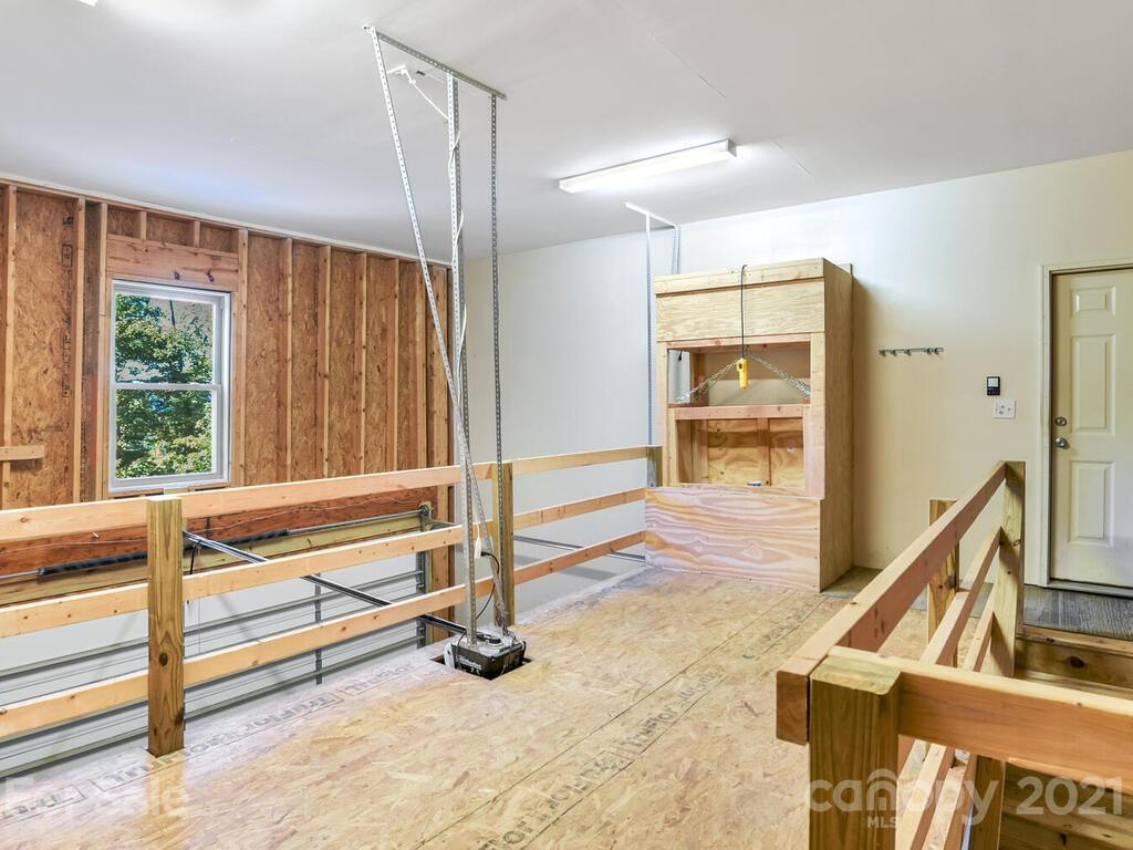 22 Balsamwood Road Leicester NC 28748