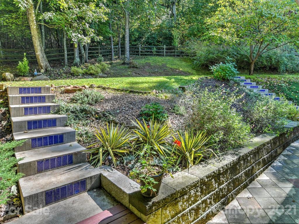 22 Balsamwood Road Leicester NC 28748