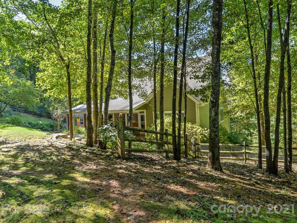 22 Balsamwood Road Leicester NC 28748