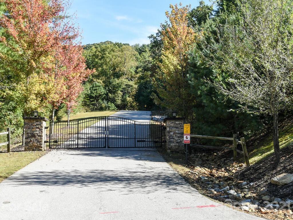 22 Balsamwood Road Leicester NC 28748