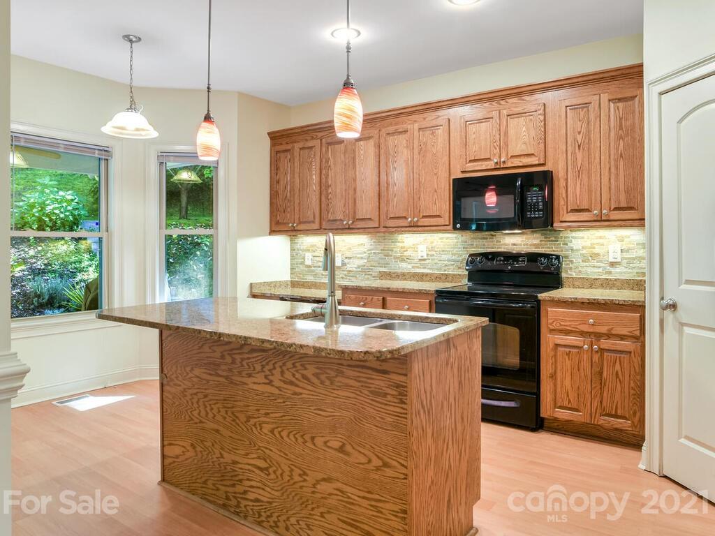 22 Balsamwood Road Leicester NC 28748