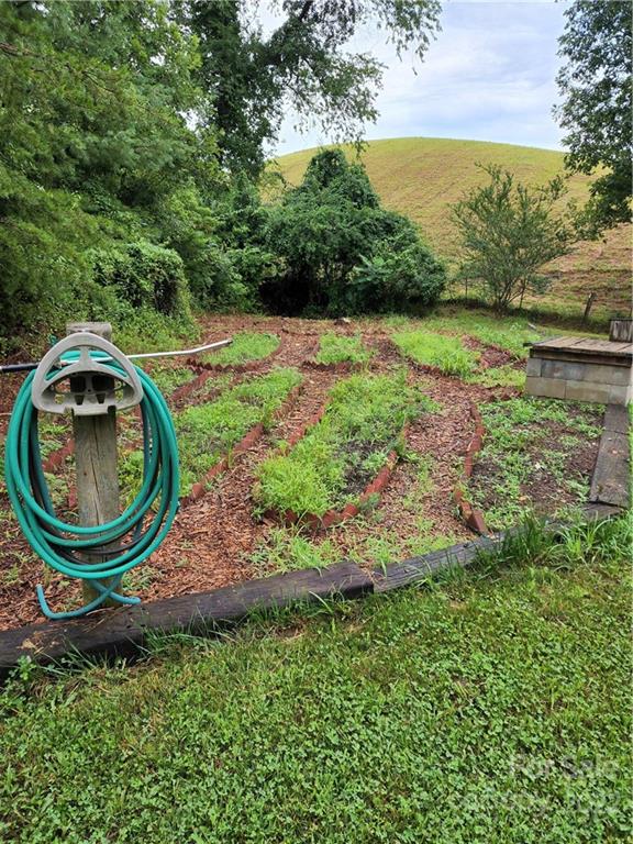 132 Shady Cazac Creek Weaverville NC 28787
