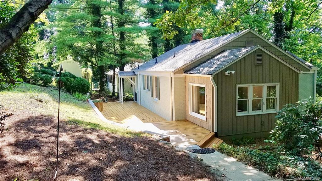 517 Alta Vista Lane Hendersonville NC 28791