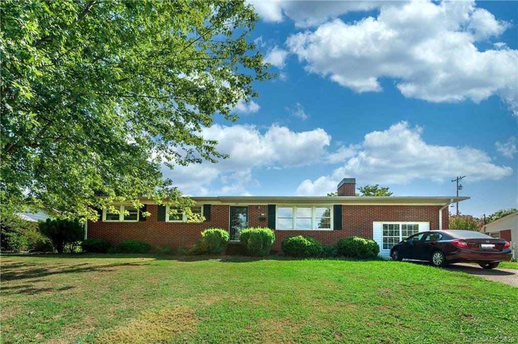 65 Broad Street Marion NC 28752