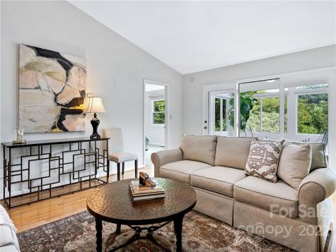 35 Cedarcliff Circle Asheville NC 28803