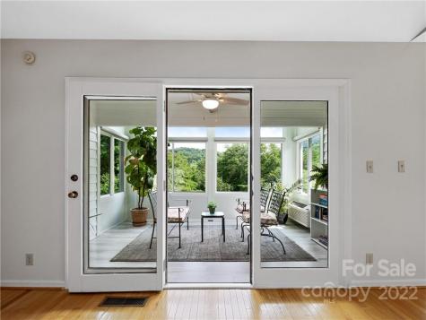 35 Cedarcliff Circle Asheville NC 28803