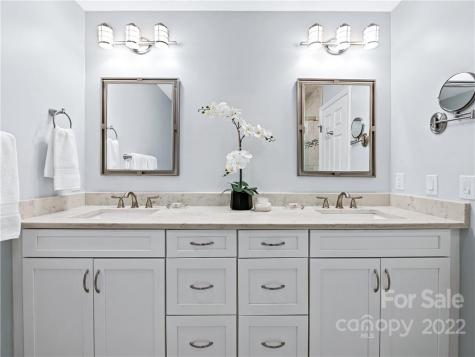 35 Cedarcliff Circle Asheville NC 28803