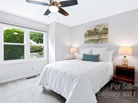 35 Cedarcliff Circle Asheville NC 28803