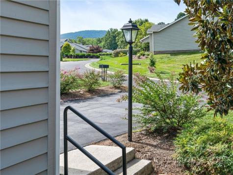 35 Cedarcliff Circle Asheville NC 28803