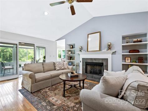 35 Cedarcliff Circle Asheville NC 28803