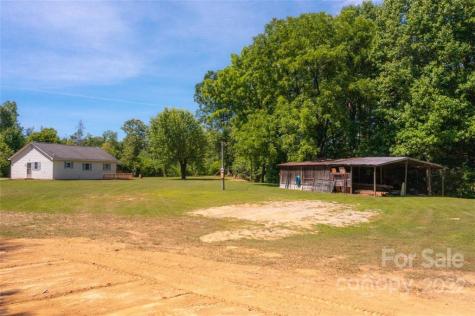 114 Edwards Loop Old Fort NC 28762