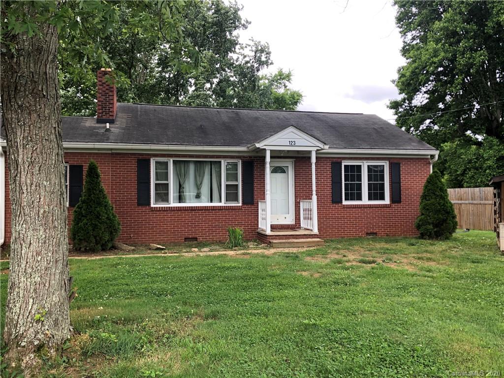 123 Monte Vista Road Candler NC 28715