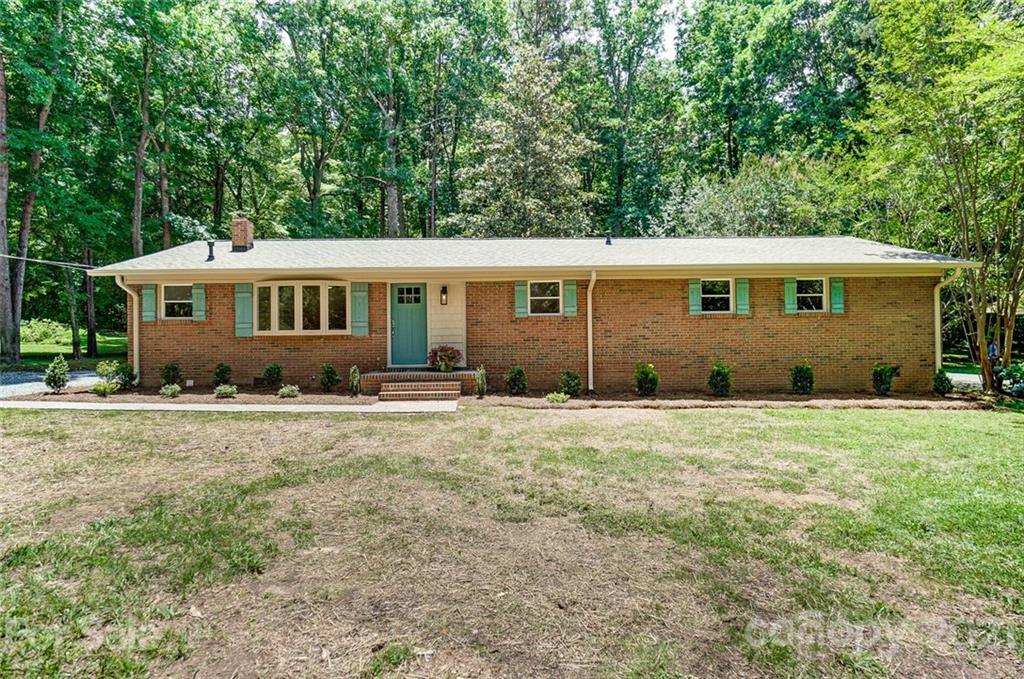 317 Robinson Avenue Matthews NC 28104