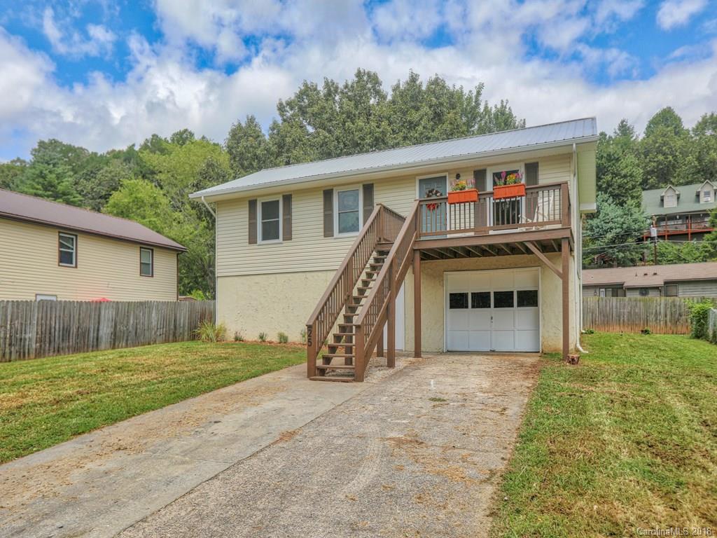 25 Heather Court Clyde NC 28721