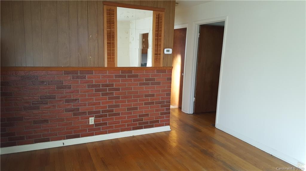 25 Melody Lane Asheville NC 28803