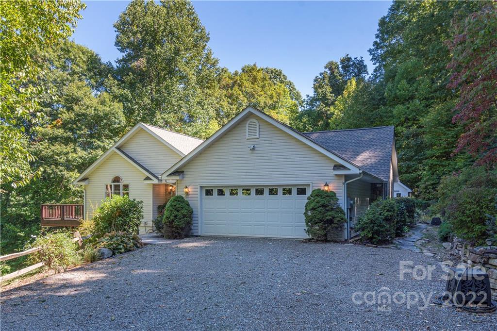 759 Chestnut Flats Lane Waynesville NC 28786