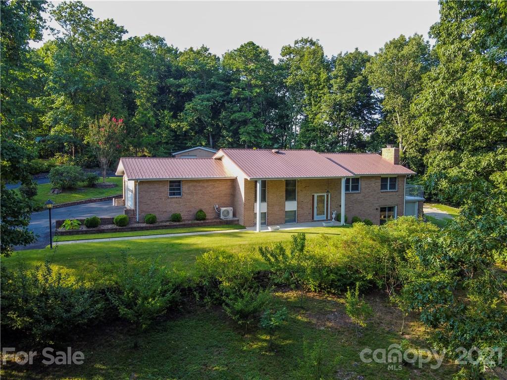 409 Lamp Post Drive Zirconia NC 28790